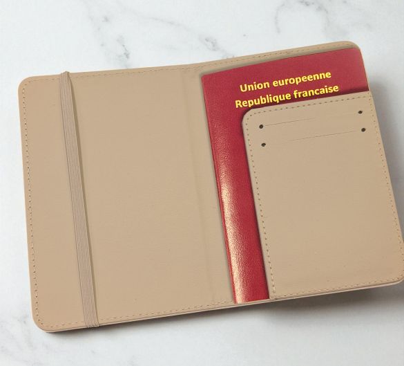 Protège passeport personnalisable Cahier