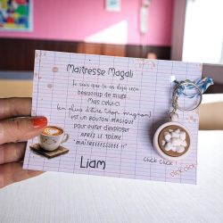 Port clés anti stress pour personnes ayant reçu trop de mugs en cadeaux