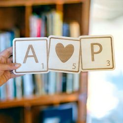 Décoration murale lettres Scrabble en bois | Saint Valentin | Cadeau couple
